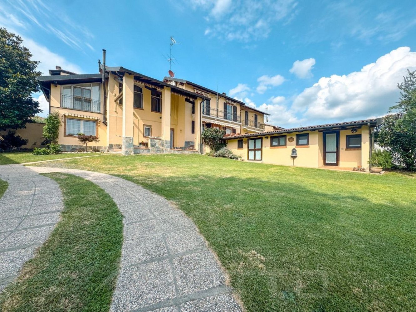 14 bedrooms Villa in Nibbiola, Italy No. 377488