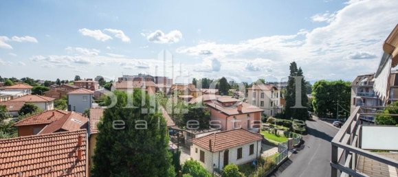 2 rooms Apartment in Varese, Italy No. 283257 16