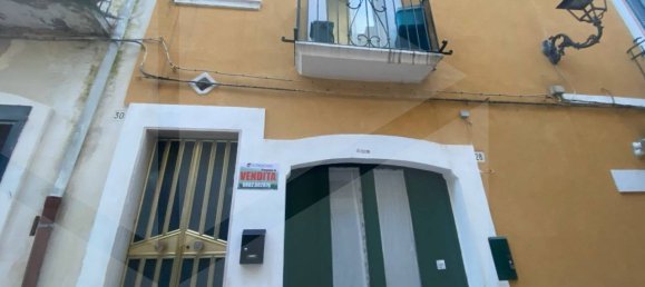 3 rooms House in Torremaggiore, Italy No. 22173 2