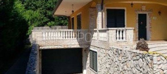 5 rooms Apartment in Ravenna, Italy No. 95817 4