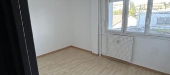 2 bedrooms Apartment in Montbeliard, France No. 312377 9