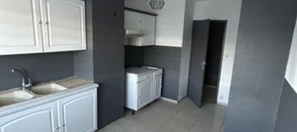 2 bedrooms Apartment in Montbeliard, France No. 312377 3