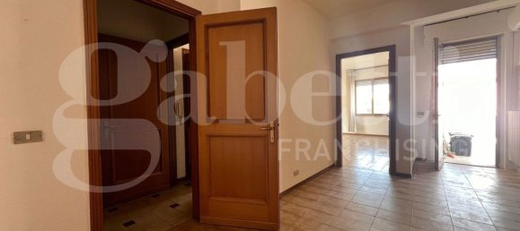 4-salle Maison à Oristano, Italy No. 37802 7