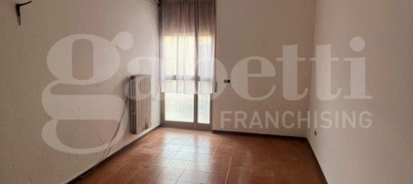 4-salle Maison à Oristano, Italy No. 37802 5