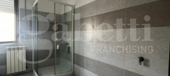 4-salle Maison à Oristano, Italy No. 37802 12