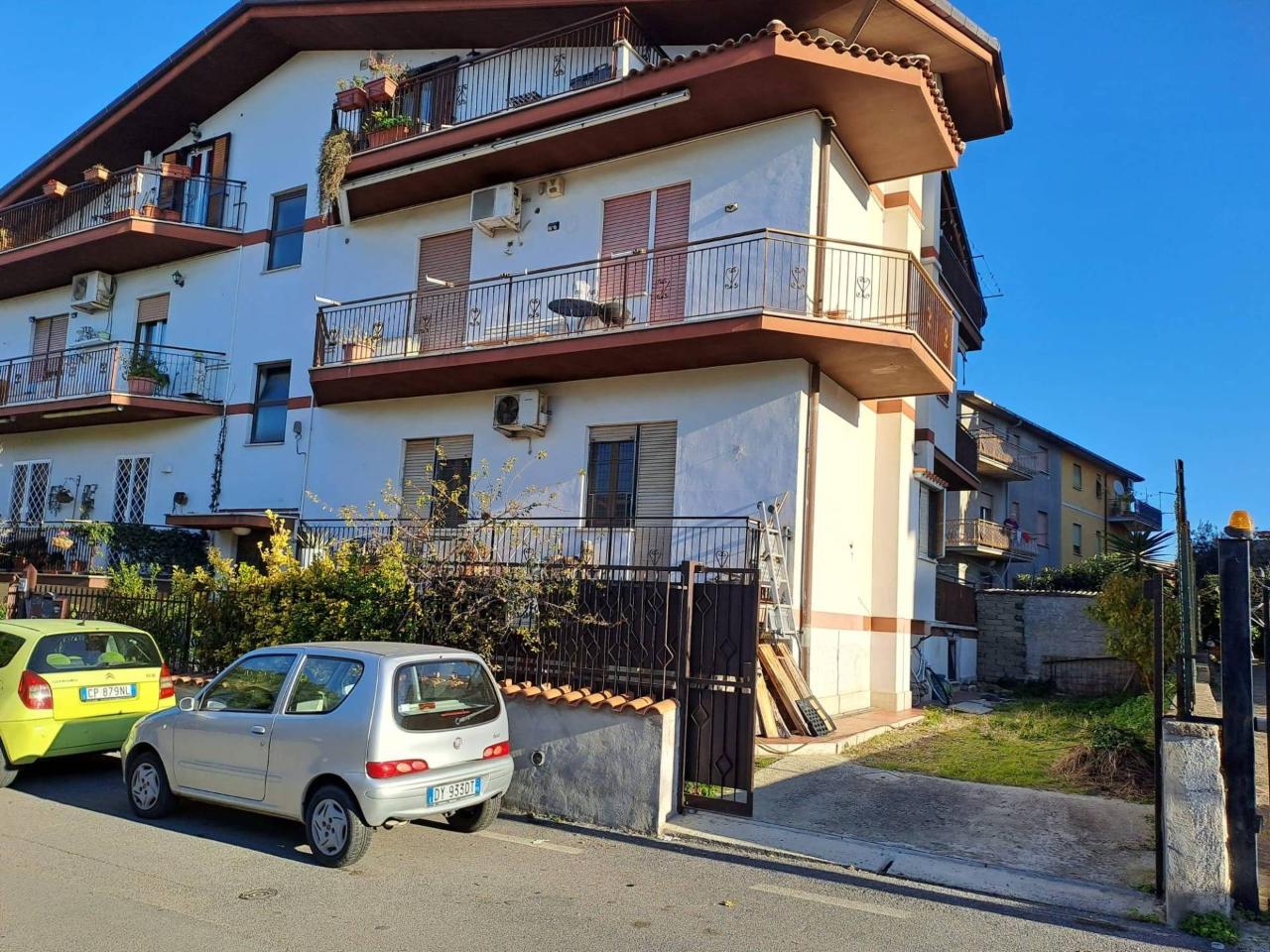 3 rooms Apartment in Albano Laziale, Italy No. 124082