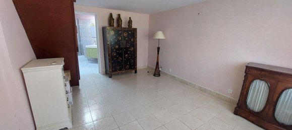 Casa de 3 dormitorios en Azay-sur-Cher, France No. 89010 10