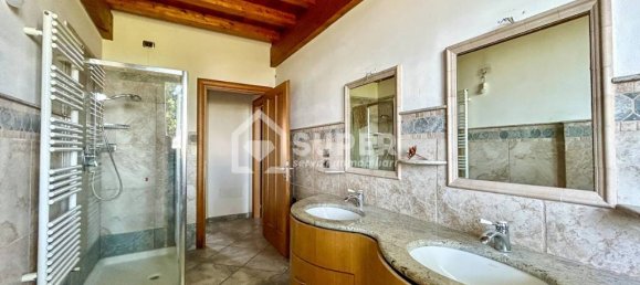 5 bedrooms Villa in Faenza, Italy No. 307410 35