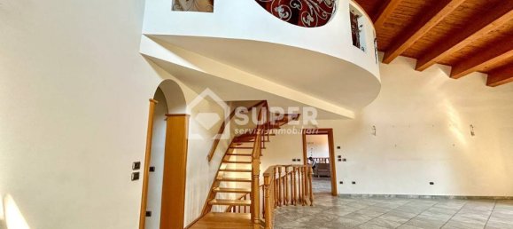 5 bedrooms Villa in Faenza, Italy No. 307410 5