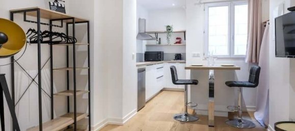 10 rooms Building in Bordeaux, France No. 95629 5