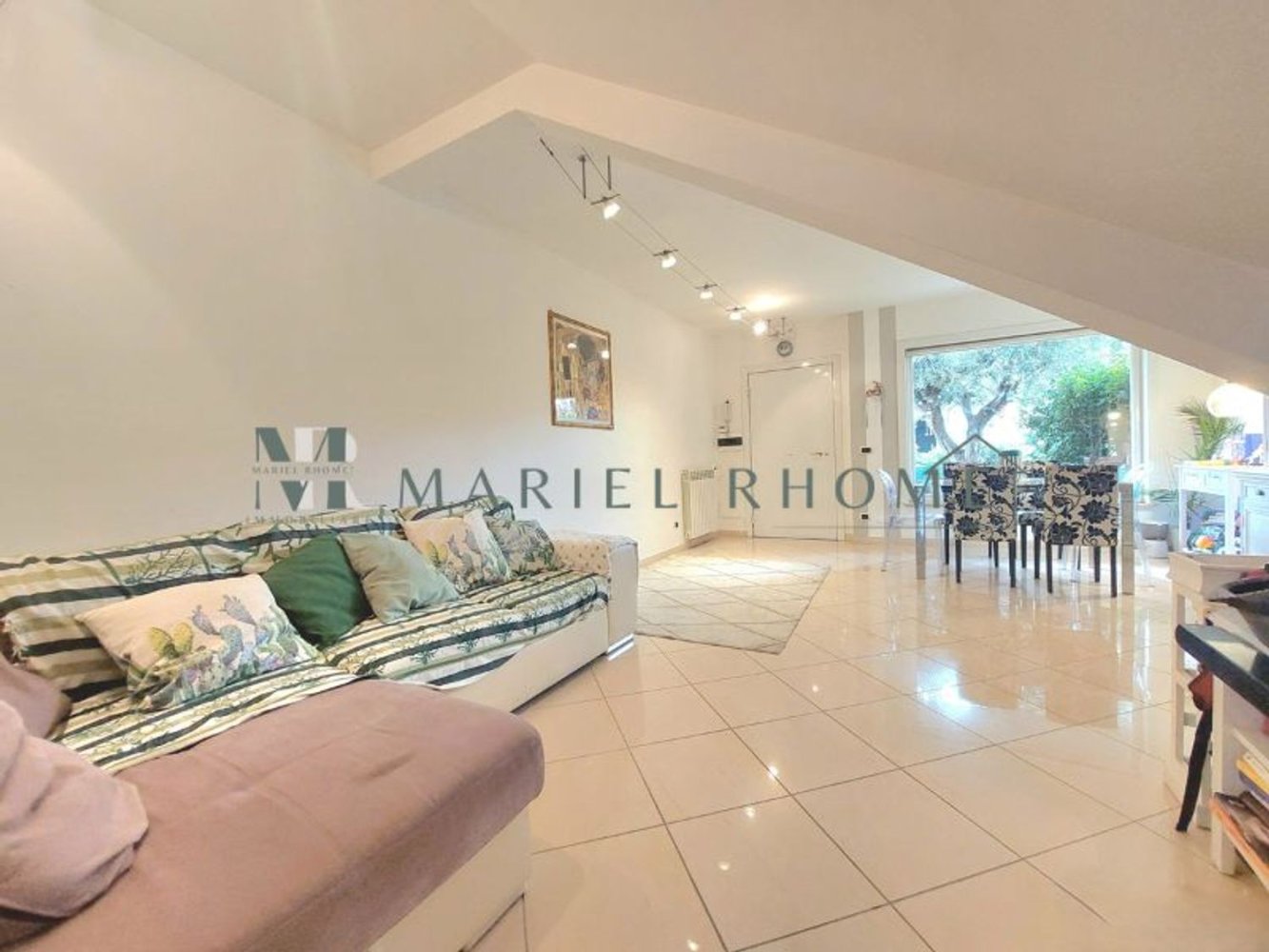 3-Zimmer Doppelhaus in Rome, Italy, Nr. 196128