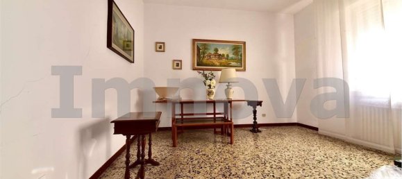 4-salle Maison à Varedo, Italy No. 25612 9