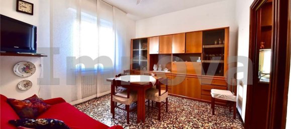 4-salle Maison à Varedo, Italy No. 25612 38