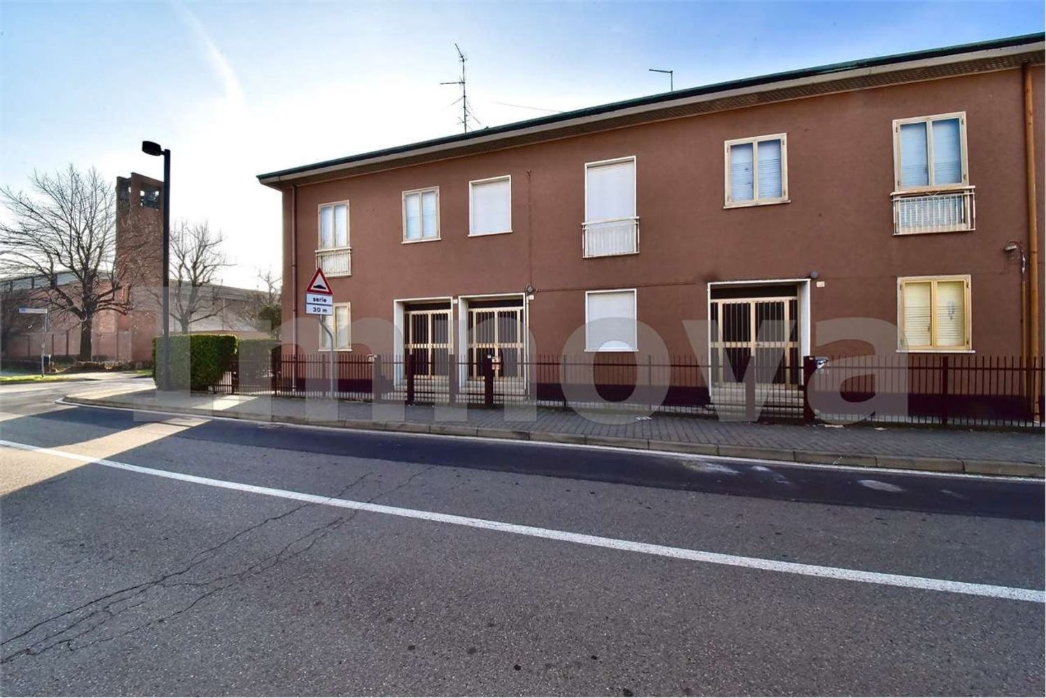 4-salle Maison à Varedo, Italy No. 25612