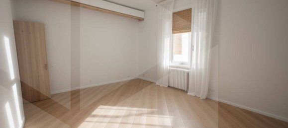 Propiedad comercial de 8 habitaciónes en Avezzano, Italy No. 18763 7