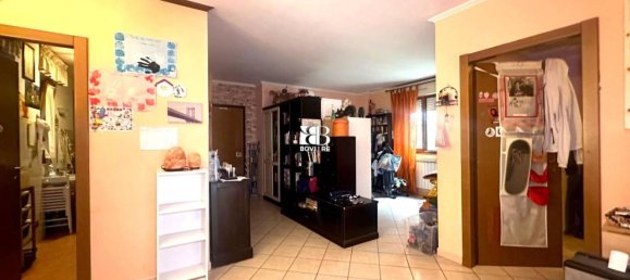 3 rooms Apartment in Rome, Italy No. 33723 18