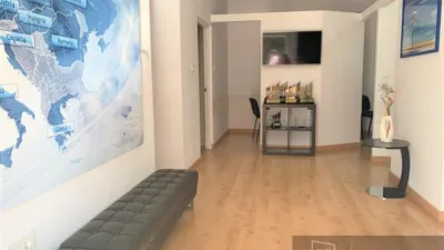 Propriété commerciale à Jerez de la Frontera, Spain 120m² No. 193056