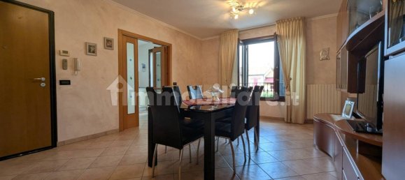 2 bedrooms Apartment in Ferrara, Italy No. 313593 3