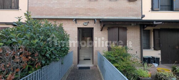 2 bedrooms Apartment in Ferrara, Italy No. 313593 17