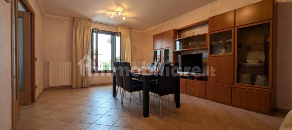 2 bedrooms Apartment in Ferrara, Italy No. 313593 2