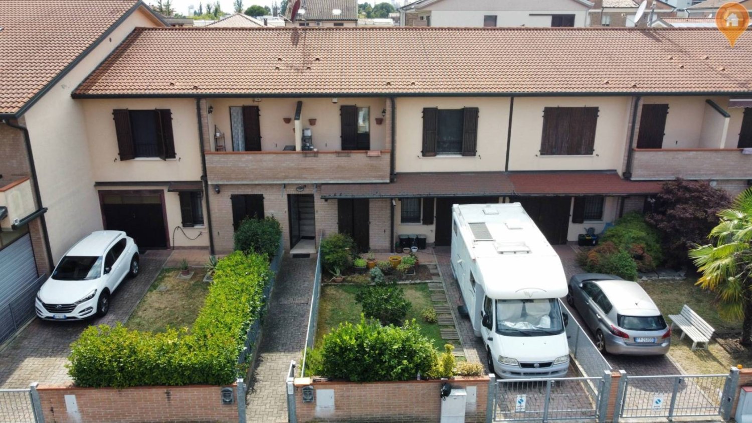 2 bedrooms Apartment in Ferrara, Italy No. 313593