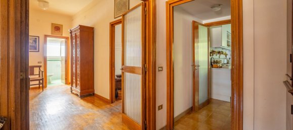5 rooms Apartment in Naples, Italy No. 271821 23