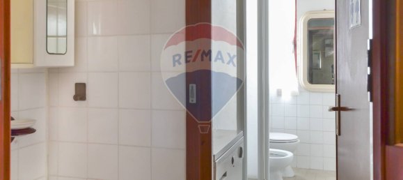 2 bedrooms Apartment in Milan, Italy No. 380067 16