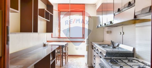 2 bedrooms Apartment in Milan, Italy No. 380067 8