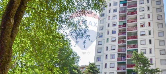 2 bedrooms Apartment in Milan, Italy No. 380067 3