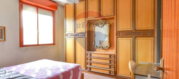 2 bedrooms Apartment in Milan, Italy No. 380067 11