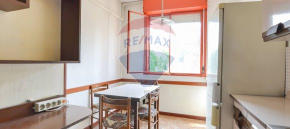 2 bedrooms Apartment in Milan, Italy No. 380067 9