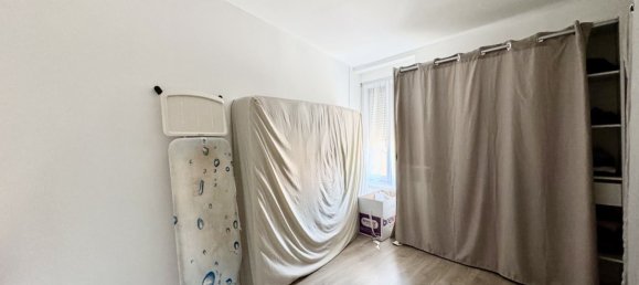 3 bedrooms House in Neuville-en-Ferrain, France No. 216504 9