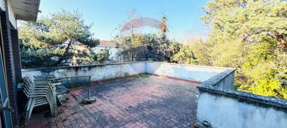 7 rooms Villa in Pavia, Italy No. 3568 5