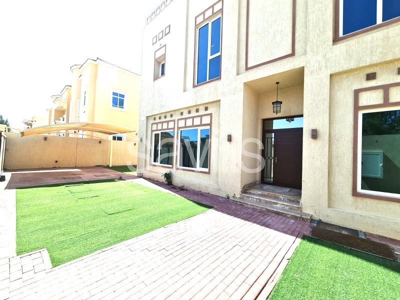 4 bedrooms Villa in Sharjah, UAE No. 18484