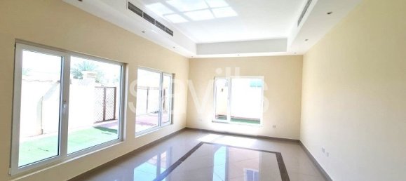 4 bedrooms Villa in Sharjah, UAE No. 18484 4