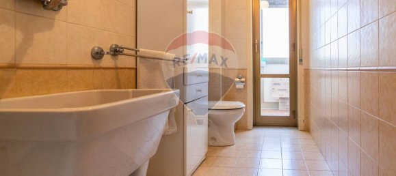 Квартира с 3 спальнями в Катания, Италия № 279751 18