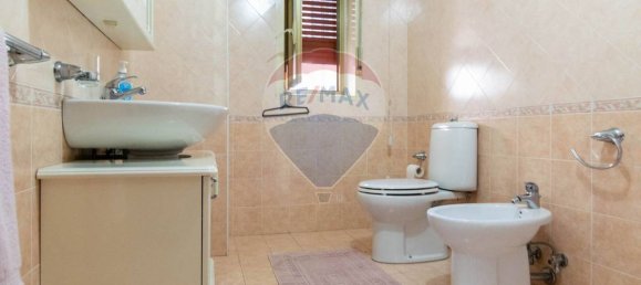 Квартира с 3 спальнями в Катания, Италия № 279751 21