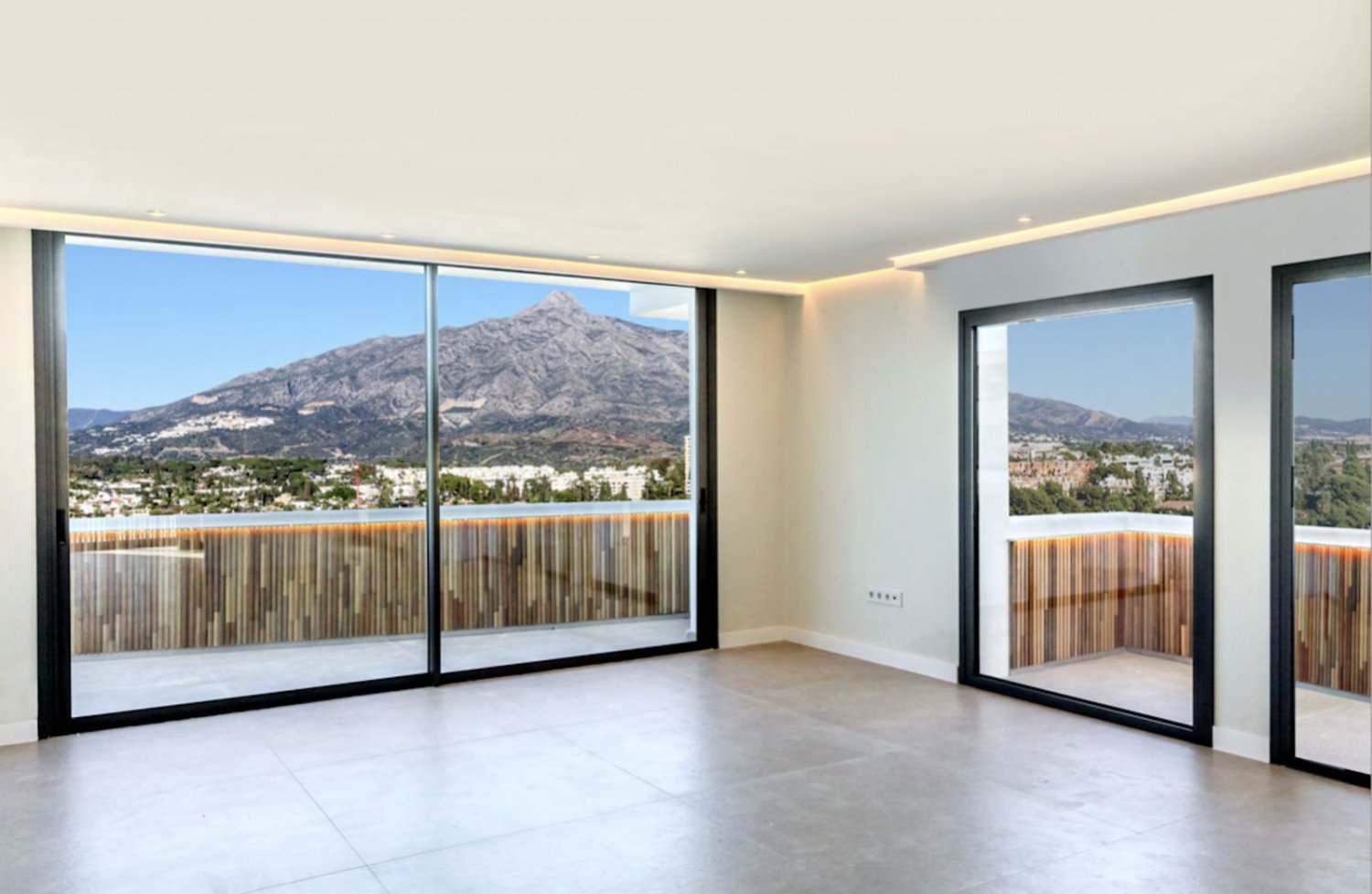 2 bedrooms Penthouse in Marbella, Spain No. 123108