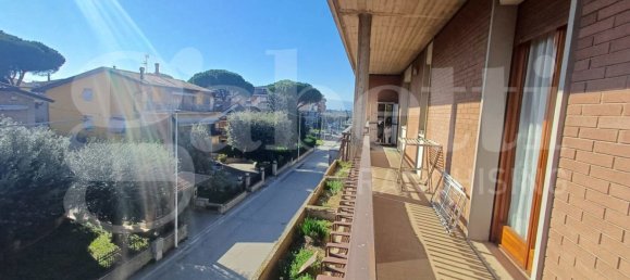 3 غرف نوم بانتهاوس في Bastia Umbra, Italy رقم 51678 4