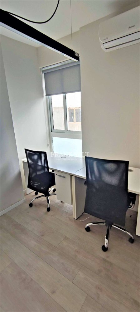 8m² Office in Qormi, Malta No. 12415