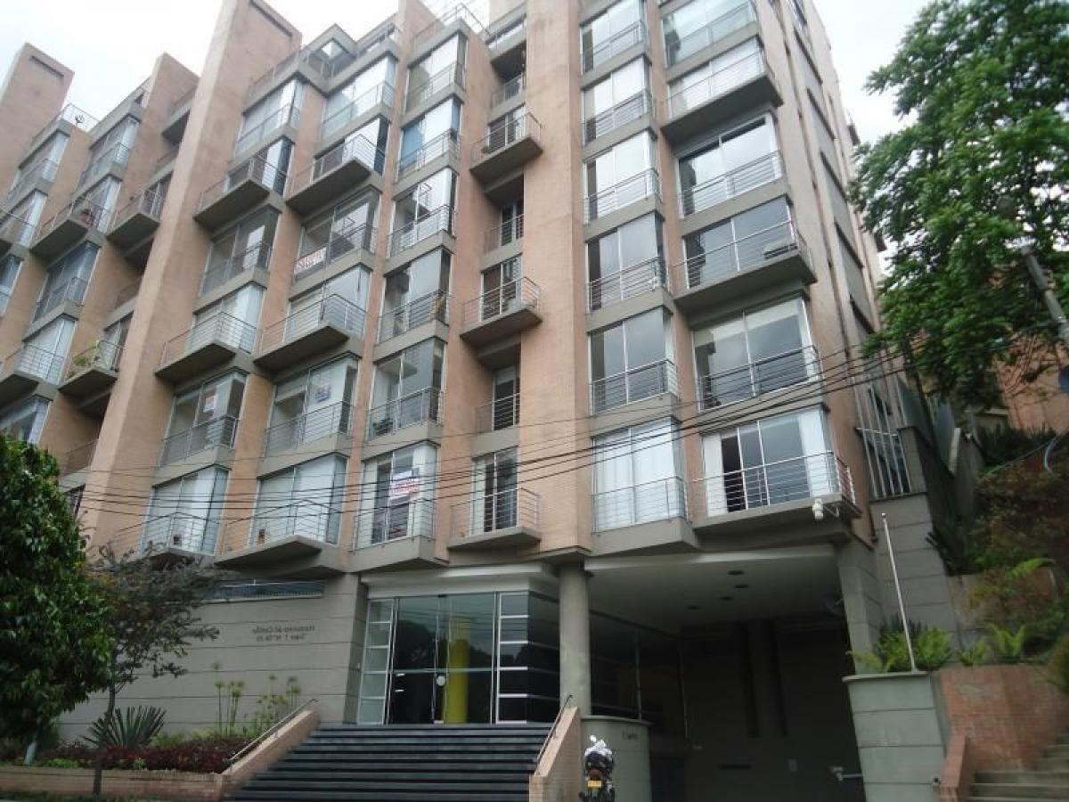 3 bedrooms House in Bogota, Colombia No. 13730