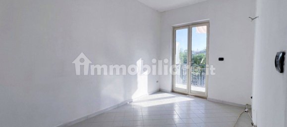 2 Schlafzimmer Wohnung in Giugliano in Campania, Italy, Nr. 328945 3