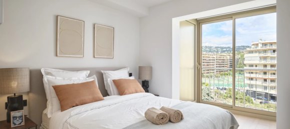 Apartamento de 2 dormitorios en Cannes, France No. 345766 6
