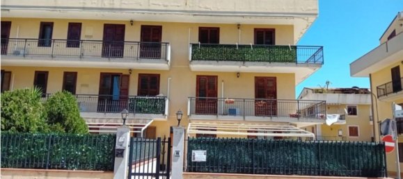 4 rooms Apartment in Floridia, Italy No. 43394 2