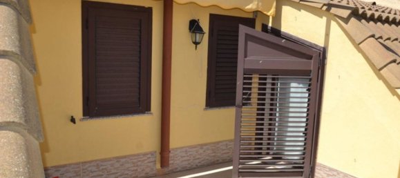 4 rooms Apartment in Floridia, Italy No. 43394 16