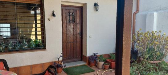 5 bedrooms Townhouse in Madrid, Spain No. 133670