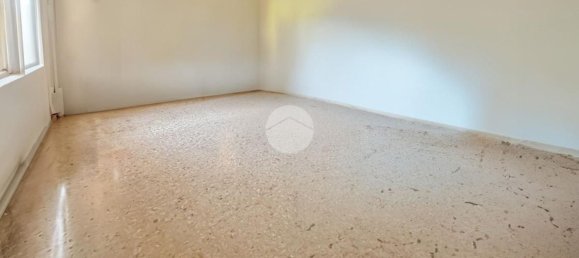 4 rooms Apartment in Teramo, Italy No. 277812 12