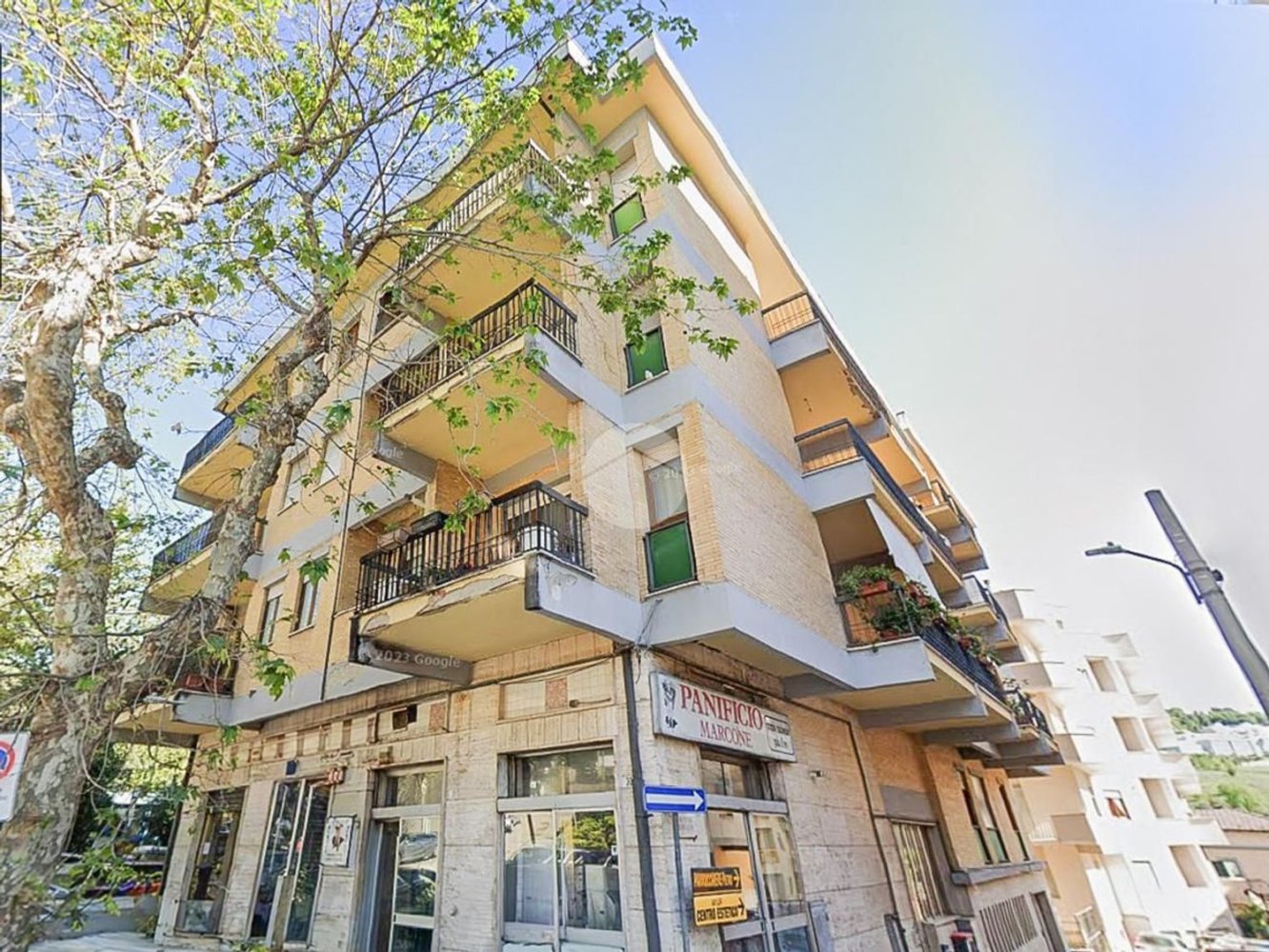 4 rooms Apartment in Teramo, Italy No. 277812