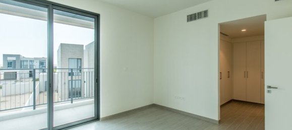 Вилла с 4 спальнями в Dubai South (Dubai World Central), ОАЭ № 3012 12