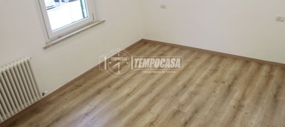 4 bedrooms Apartment in Jesi, Italy No. 327861 10